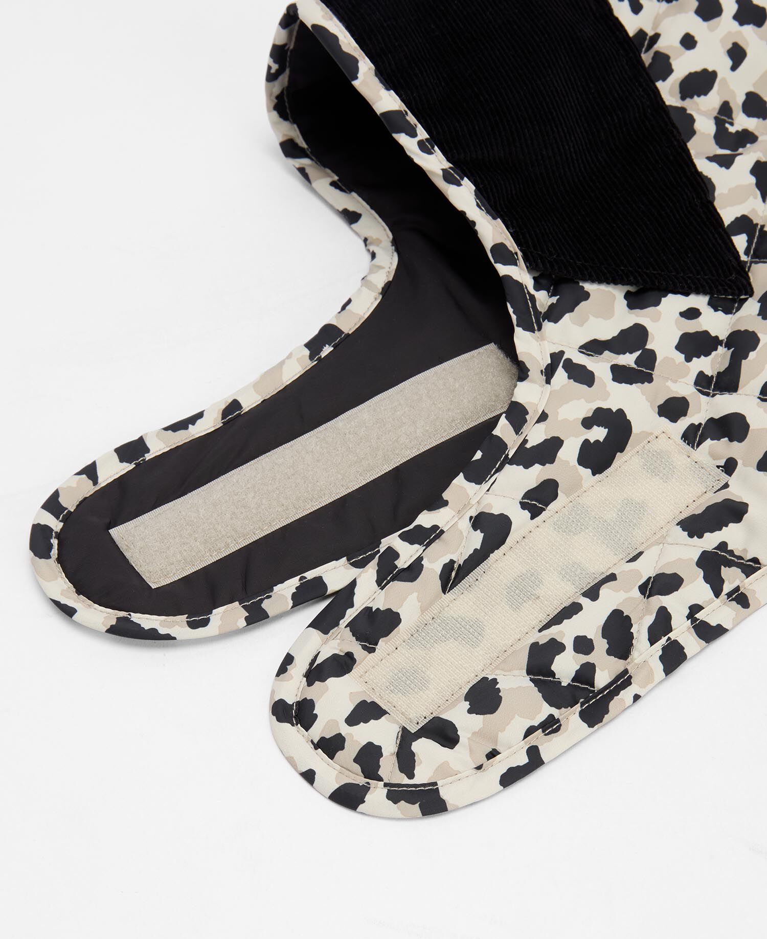 DCO0089CR11_05detailc-1767018776