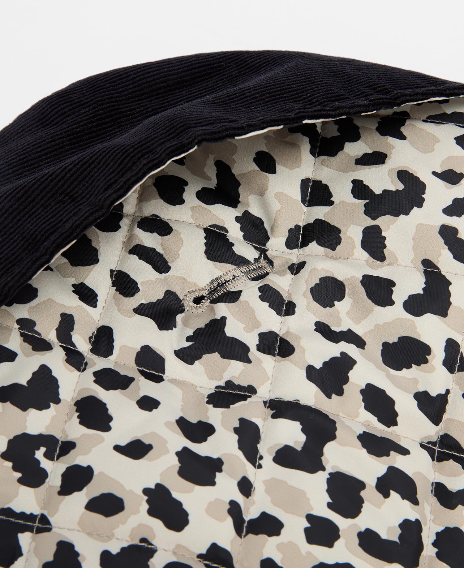 DCO0089CR11_05detaild-1767018778